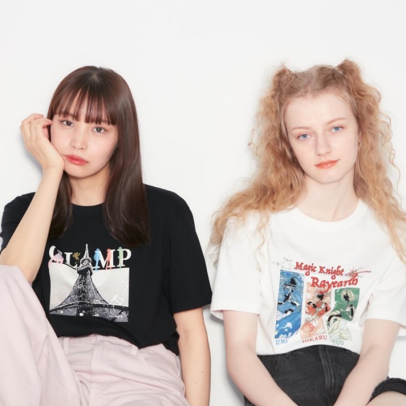 Uniqlo The World of CLAMP UT Short Sleeve T-shirts Dames Zwart | 8023372